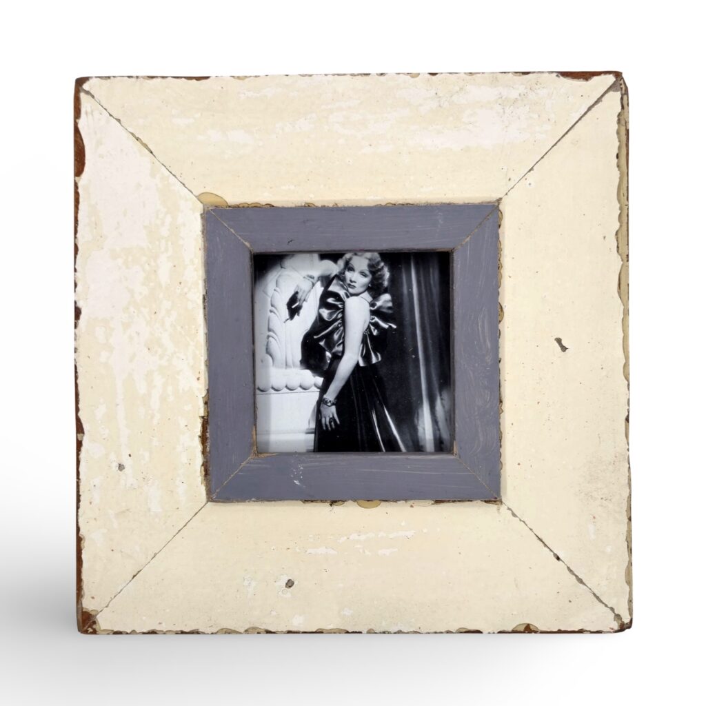 Reclaimed Wood Frame – 4x4 A6 Square – #30144