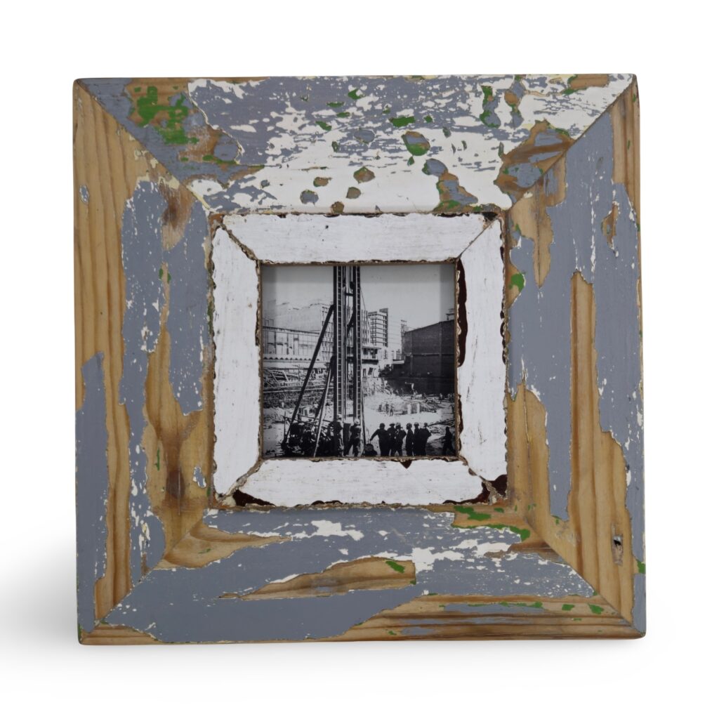 Reclaimed Wood Frame – 4x4 A6 Square – #30900